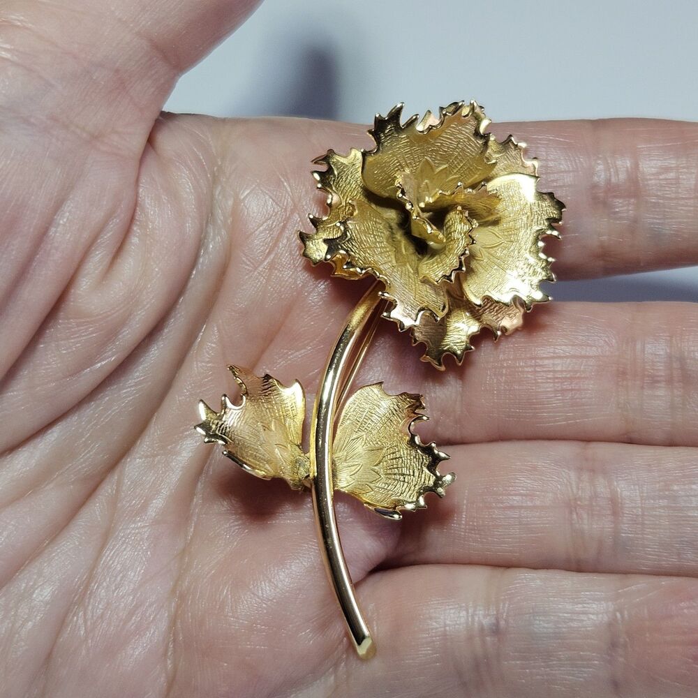 Vintage Gold Tone Textured Flower Brooch